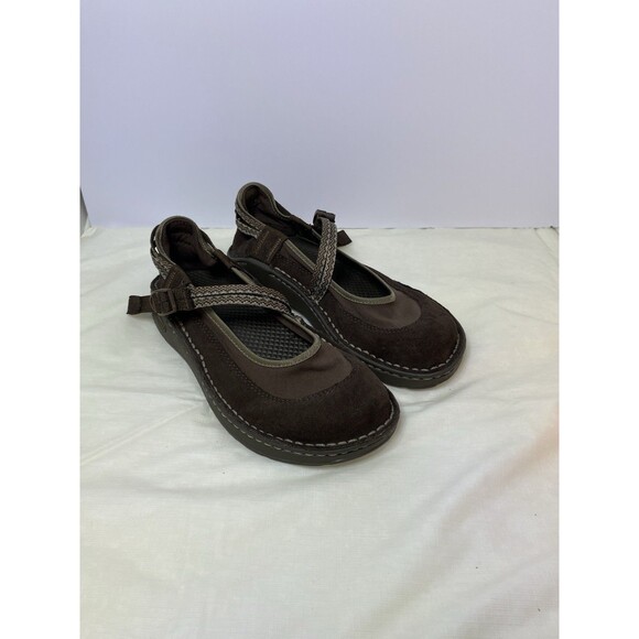 Chaco Womens Mary Jane Shoes Brown Suede Buckle Round Toe Casual Size 4 - Picture 1 of 7